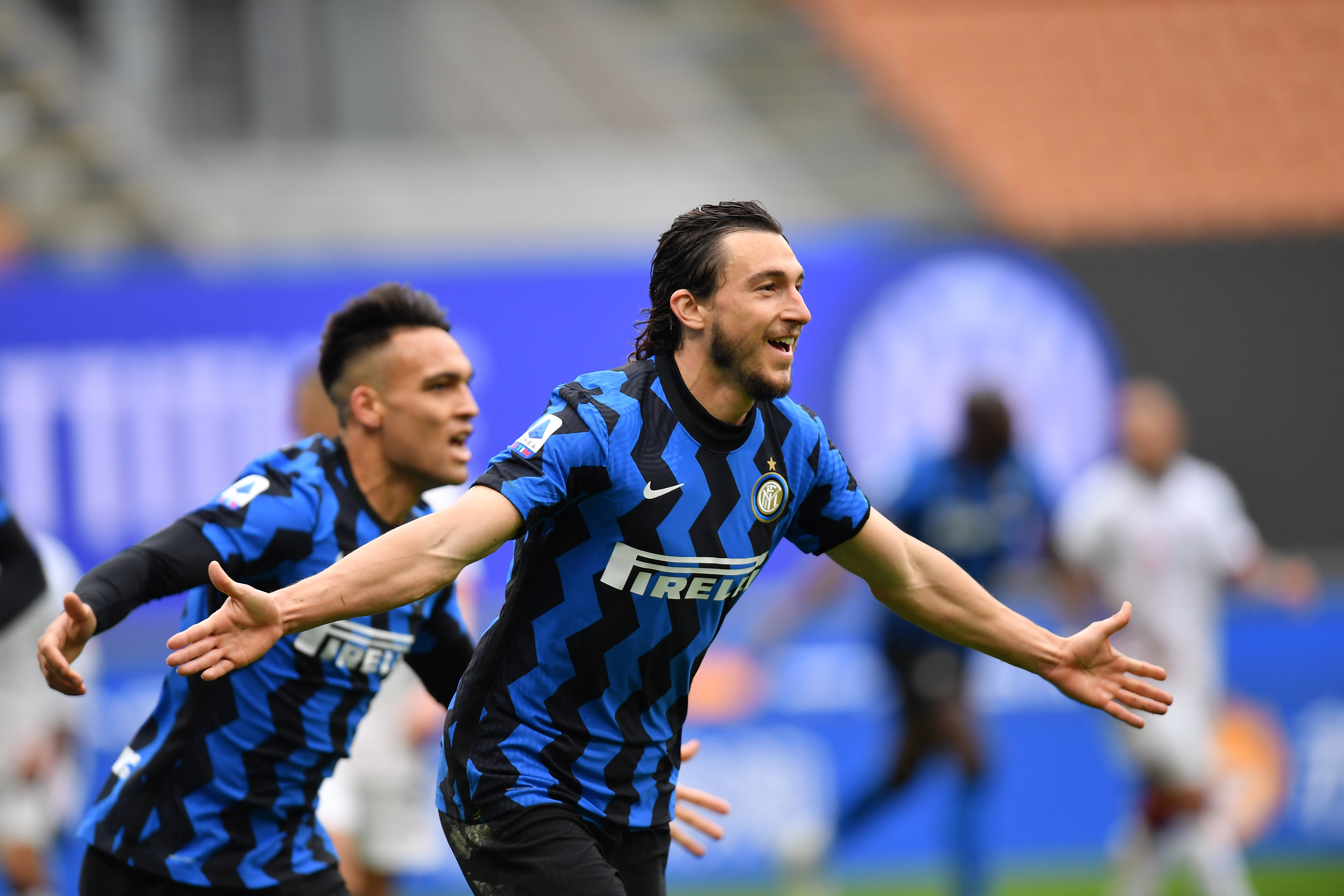 意媒：河床有意签下自由球员巴洛特利（意媒称：河床有意引进自由身的巴洛特利）