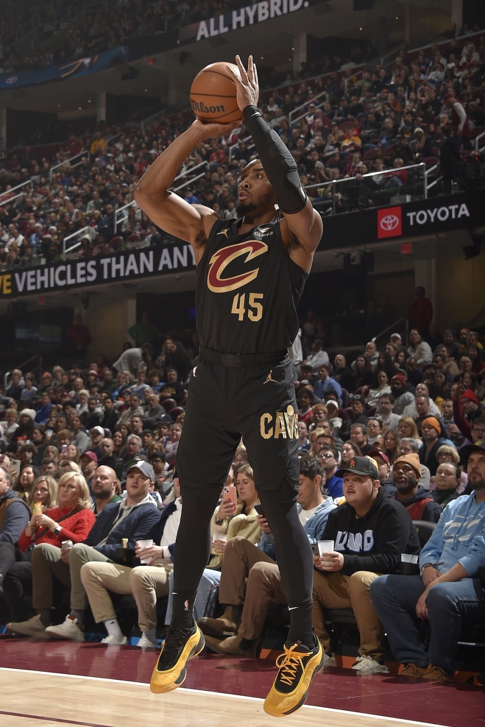 NBL战报：科顿33+7+13，36人114-105加时击败墨尔本联（NBL焦点战：科顿33+7+13发威，36人队加时114-105力挫墨尔本联）